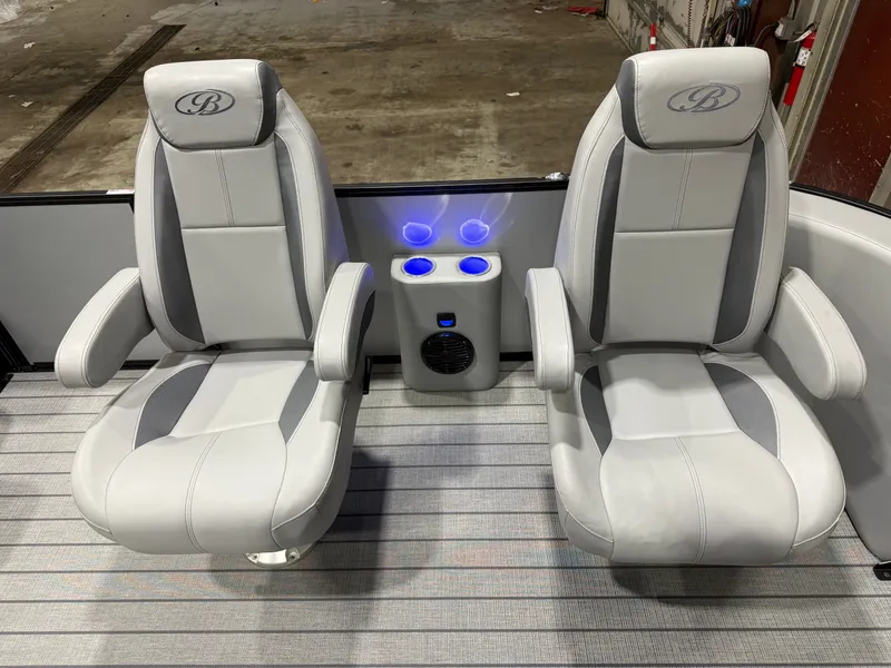 Slide: The Image of Bentley Pontoons Legacy 250HP 223 Navigator DL Quad Lounge Tritoon 2026 - 10