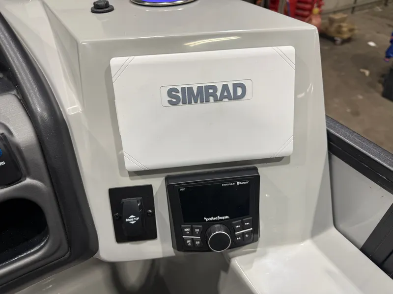 Slide: The Image of Bentley Pontoons Legacy 250HP 223 Navigator DL Quad Lounge Tritoon 2026 - 15