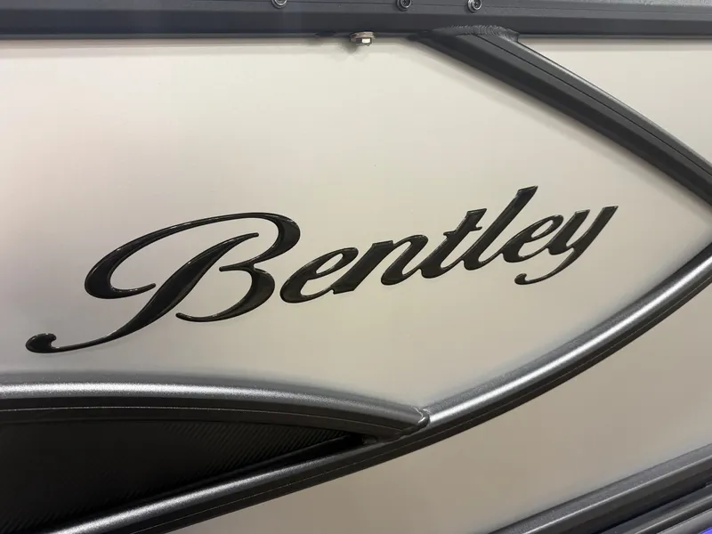 Slide: The Image of Bentley Pontoons Legacy 250HP 223 Navigator DL Quad Lounge Tritoon 2026 - 40
