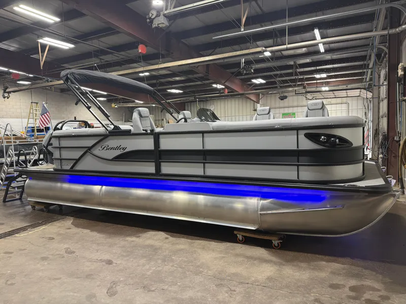 Slide: The Image of Bentley Pontoons Legacy 250HP 223 Navigator DL Quad Lounge Tritoon 2026 - 47