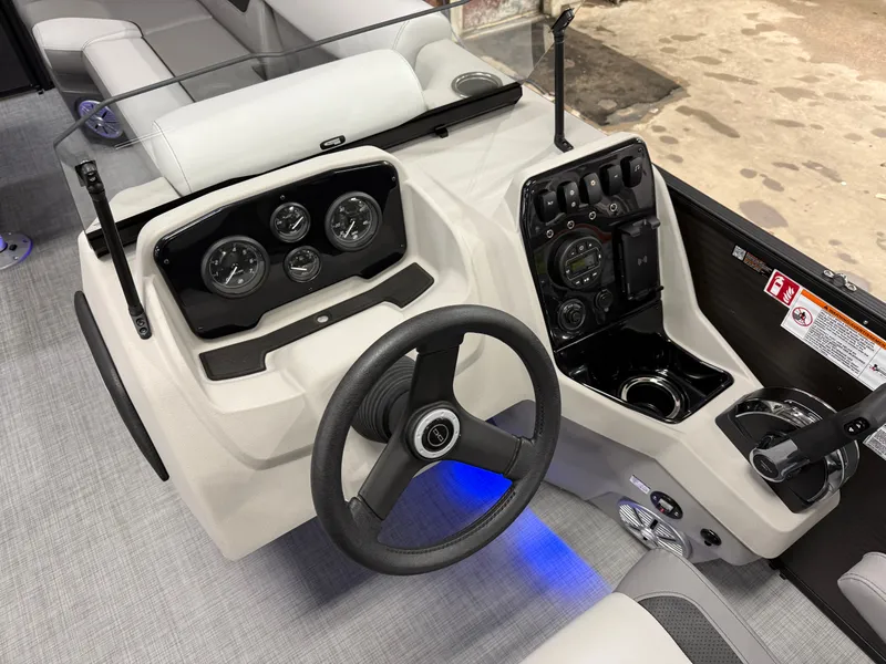 Slide: The Image of Princecraft Vectra 23 RL 2026 - 13