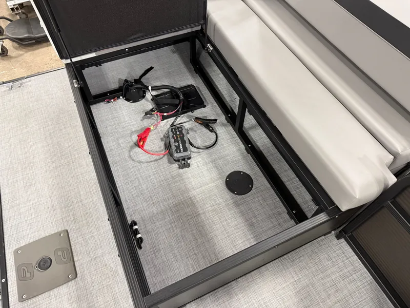 Slide: The Image of Princecraft Vectra 23 RL 2026 - 23