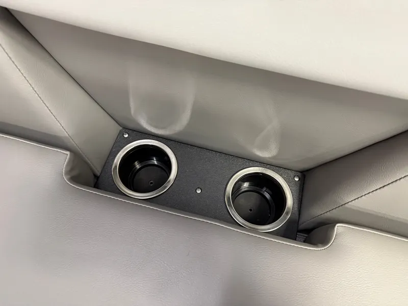 Slide: The Image of Princecraft Vectra 23 RL 2026 - 27