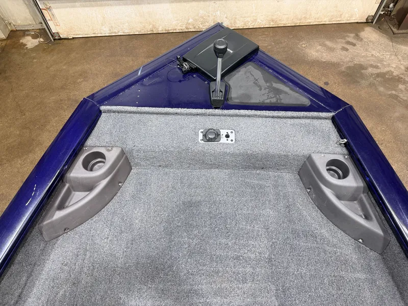 Slide: The Image of Tracker 175 Pro Team TF 2022 - 13