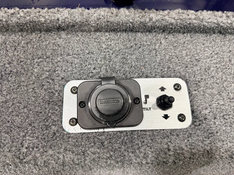 Slide: The Image of Tracker 175 Pro Team TF 2022 - 14