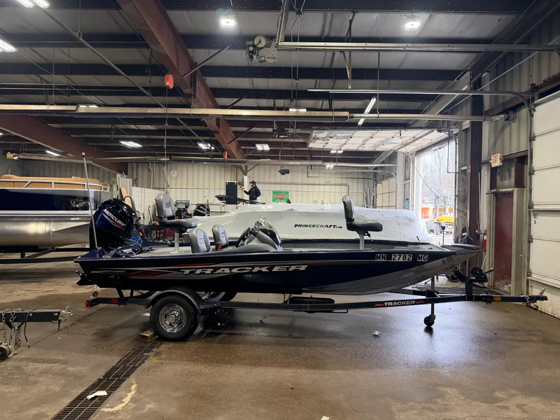 Slide: The Image of Tracker 175 Pro Team TF 2022 - 21