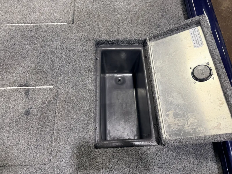 Slide: The Image of Tracker 175 Pro Team TF 2022 - 32