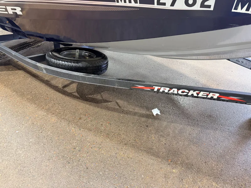 Slide: The Image of Tracker 175 Pro Team TF 2022 - 50