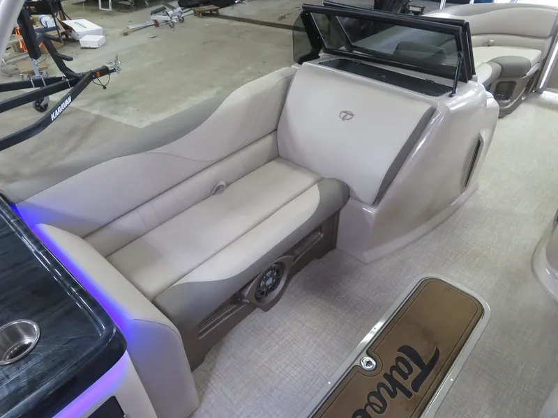 Slide: The Image of Tahoe LTZ 2385 Elite Windshield Tritoon & Suzuki 200HP 4-Stroke EFI 2024 - 11