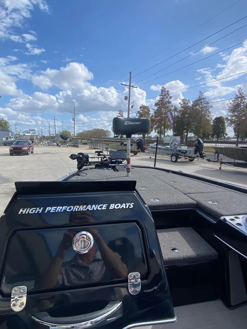 Slide: The Image of Blazer 625 Pro Elite 2023 - 4