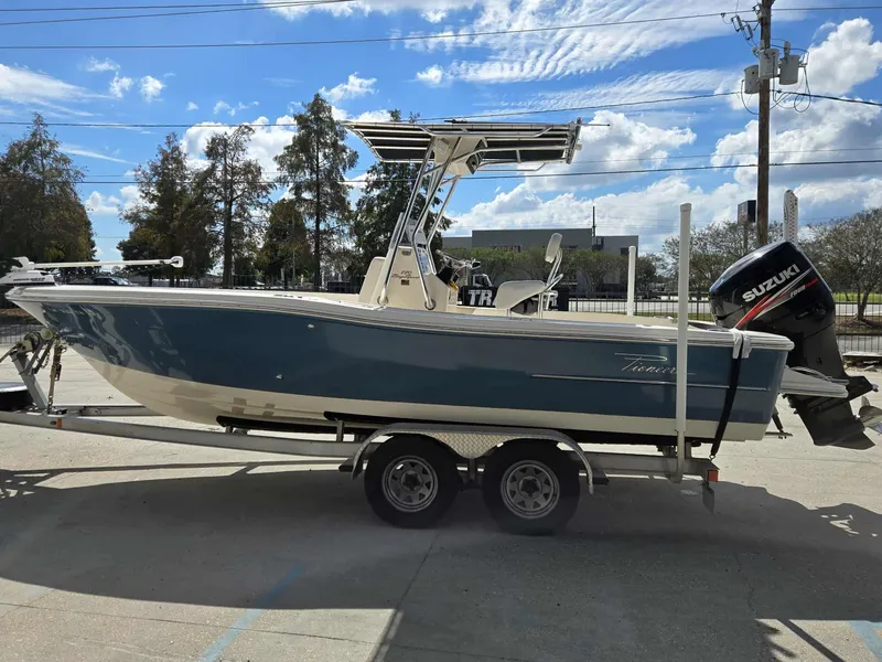 Slide: The Image of Pioneer 220 Bay Sport 2010 - 9