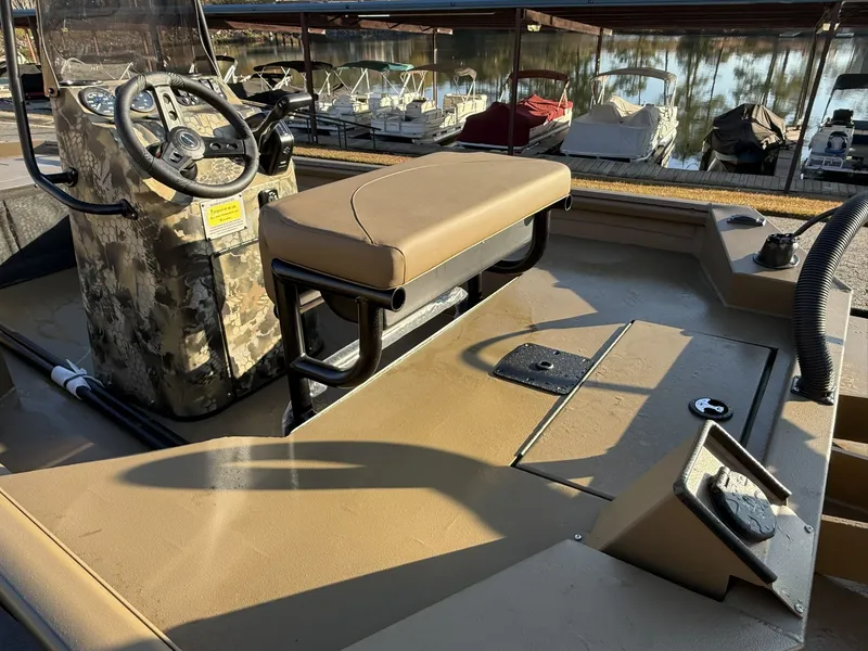 Slide: The Image of Excel Stalker Center Console 1860 2026 - 3