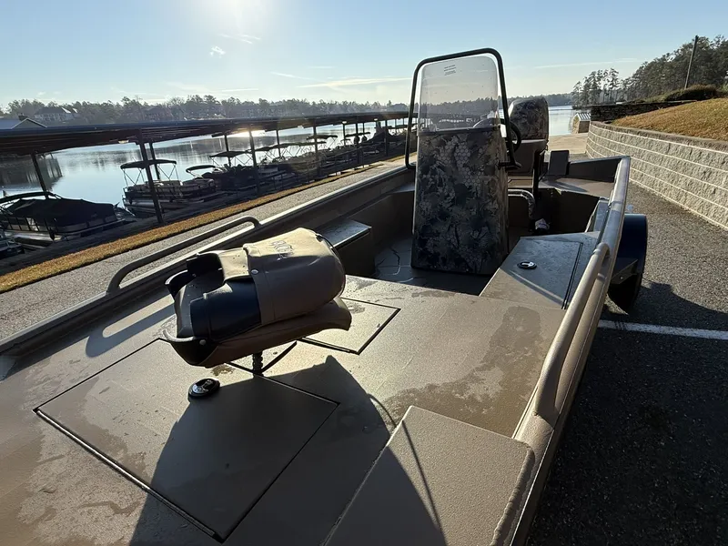 Slide: The Image of Excel Stalker Center Console 1860 2026 - 6