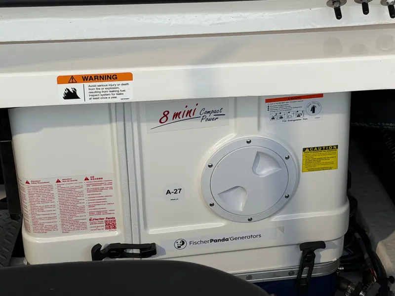 Slide: The Image of Regal 38SAV SURF 2026 - 39