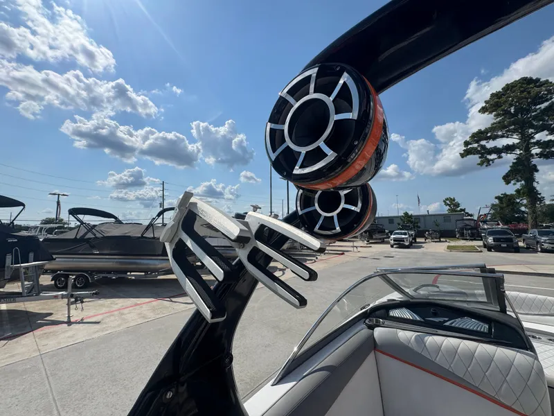 Slide: The Image of Tigé RZ4 2015 - 19