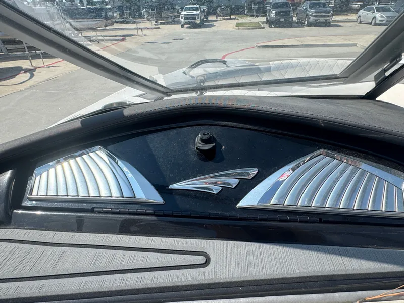 Slide: The Image of Tigé RZ4 2015 - 40