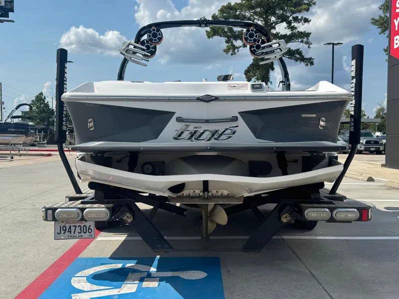 Slide: The Image of Tigé RZ4 2015 - 8