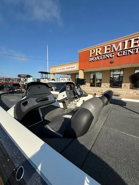 Slide: The Image of Skeeter TZX195 2014 - 10