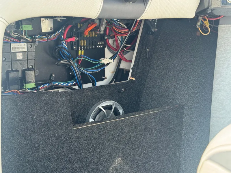 Slide: The Image of Tigé RZ4 2015 - 36