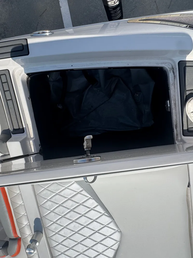 Slide: The Image of Tigé RZ4 2015 - 42