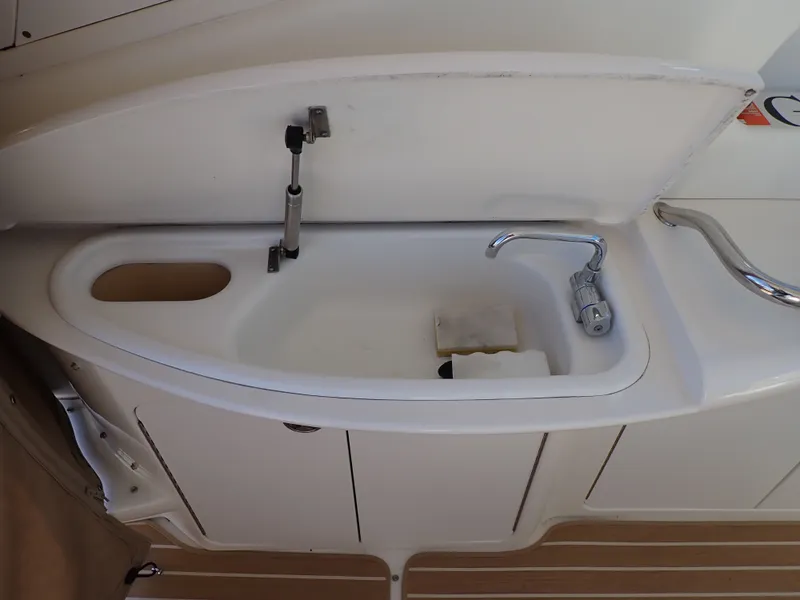 Slide: The Image of Sea Ray Sundancer 460 2003 - 16