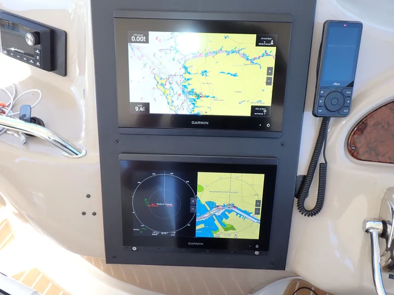 Slide: The Image of Sea Ray Sundancer 460 2003 - 21