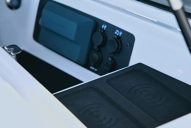 Slide: The Image of Nautique Super Air Nautique S23 2026 - 23