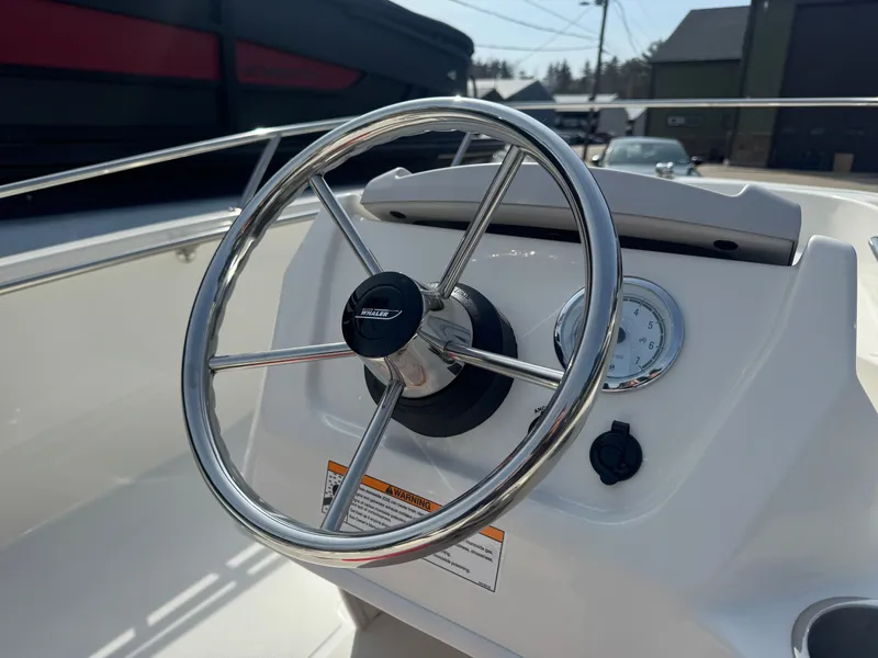 Slide: The Image of Boston Whaler 130 Super Sport 2026 - 10