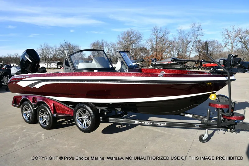 The Image of Ranger 621FS Pro w/400HP Mercury Verado V-10 2026 - 1
