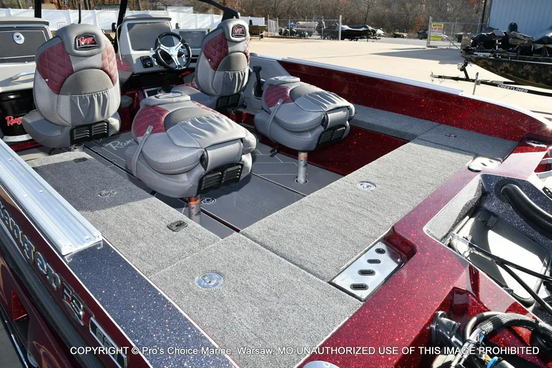 Slide: The Image of Ranger 621FS Pro w/400HP Mercury Verado V-10 2026 - 34