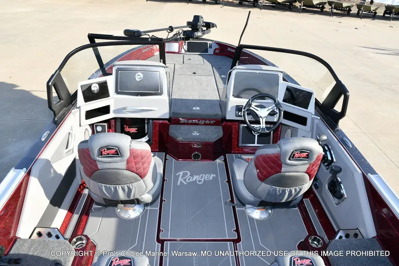 Slide: The Image of Ranger 621FS Pro w/400HP Mercury Verado V-10 2026 - 36