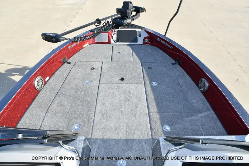 Slide: The Image of Ranger 621FS Pro w/400HP Mercury Verado V-10 2026 - 45