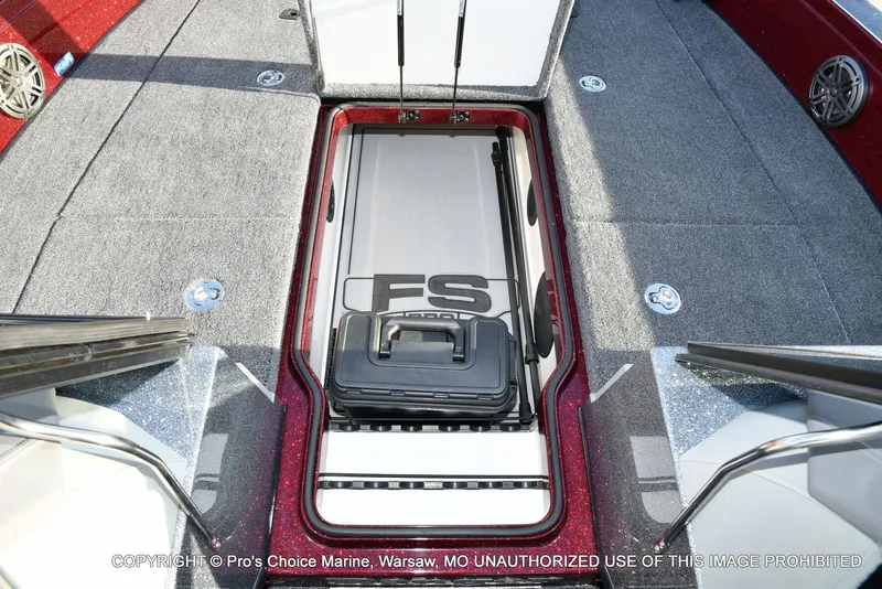 Slide: The Image of Ranger 621FS Pro w/400HP Mercury Verado V-10 2026 - 47