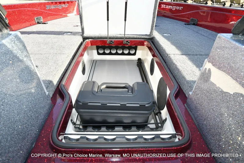 Slide: The Image of Ranger 621FS Pro w/400HP Mercury Verado V-10 2026 - 48