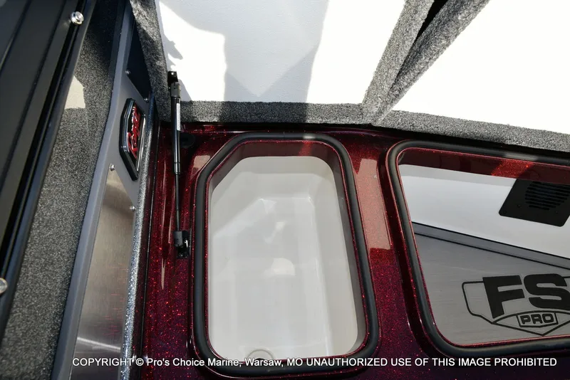 Slide: The Image of Ranger 621FS Pro w/400HP Mercury Verado V-10 2026 - 50