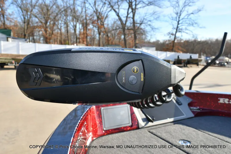 Slide: The Image of Ranger 621FS Pro w/400HP Mercury Verado V-10 2026 - 6