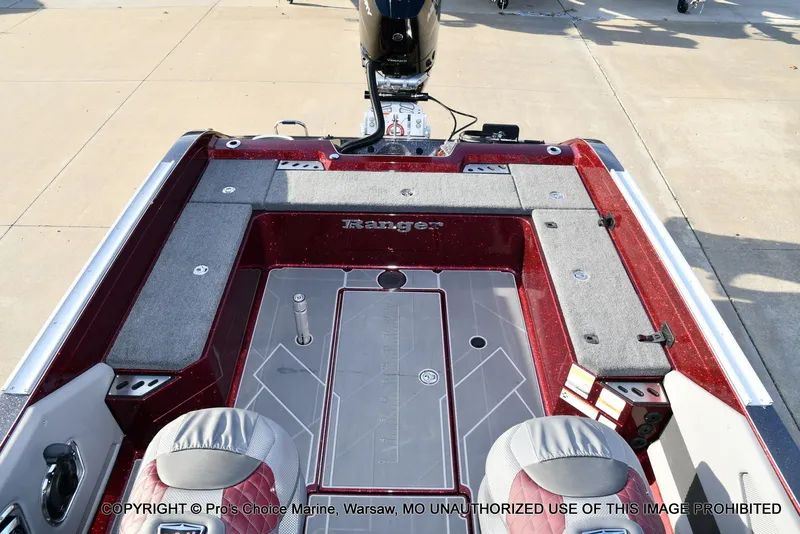 Slide: The Image of Ranger 621FS Pro w/400HP Mercury Verado V-10 2026 - 64