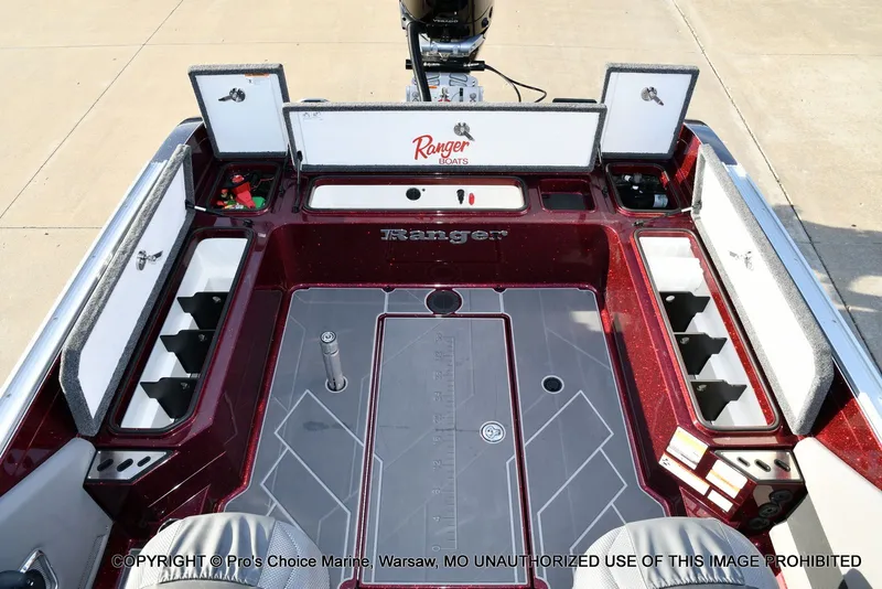 Slide: The Image of Ranger 621FS Pro w/400HP Mercury Verado V-10 2026 - 65