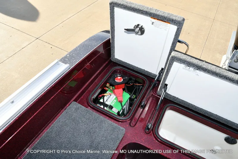 Slide: The Image of Ranger 621FS Pro w/400HP Mercury Verado V-10 2026 - 68