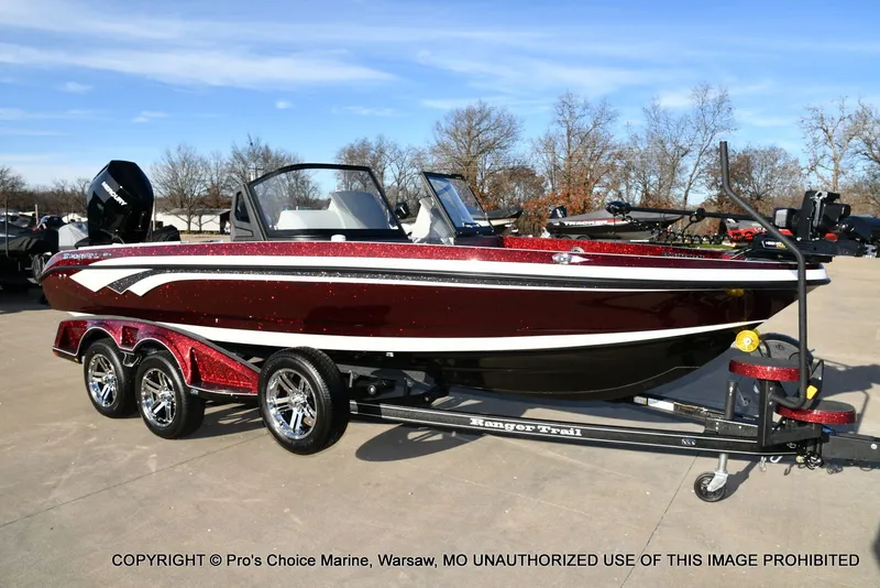 Slide: The Image of Ranger 621FS Pro w/400HP Mercury Verado V-10 2026 - 80