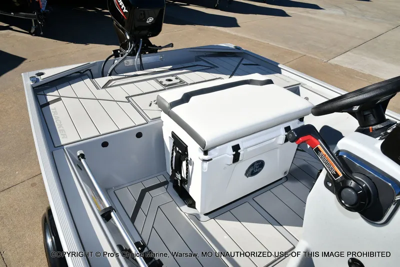 Slide: The Image of Tracker CLASSIC CC 2026 - 8