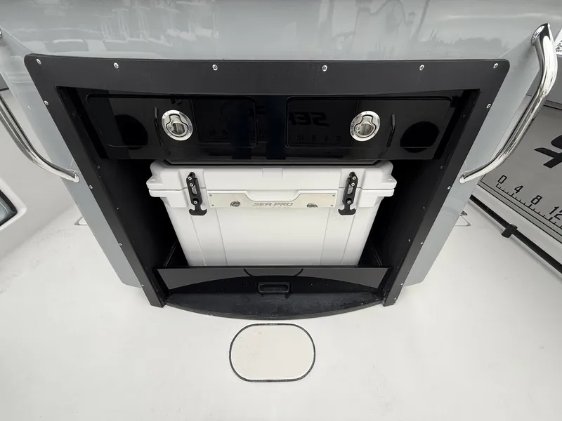 Slide: The Image of Sea Pro 292 SEAKEEPER RIDE AND YAMAHA 300S 2026 - 14