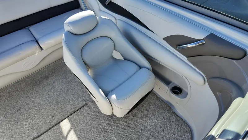 Slide: The Image of Crownline Boats 220 LS 2007 - 15