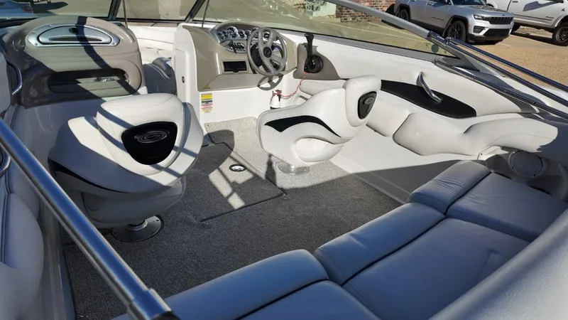 Slide: The Image of Crownline Boats 220 LS 2007 - 16