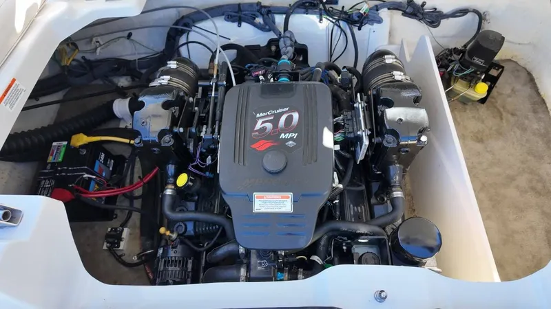 Slide: The Image of Crownline Boats 220 LS 2007 - 19