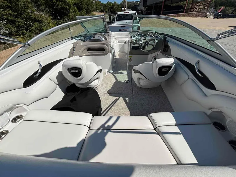 Slide: The Image of Crownline Boats 220 LS 2007 - 7