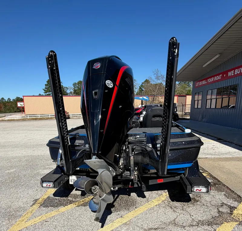 Slide: The Image of Nitro Z21 XL 2024 - 10