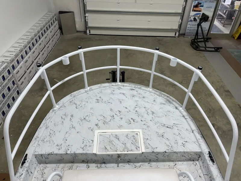 Slide: The Image of Shallow Master 18 SPORT 2022 - 12