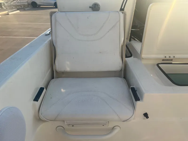 Slide: The Image of Skeeter SX2250 2021 - 22