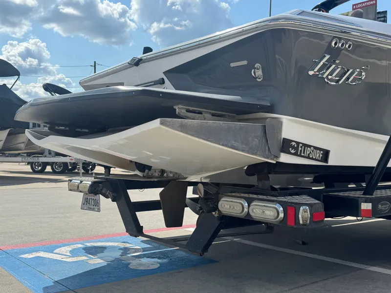 Slide: The Image of Tigé RZ4 2015 - 7